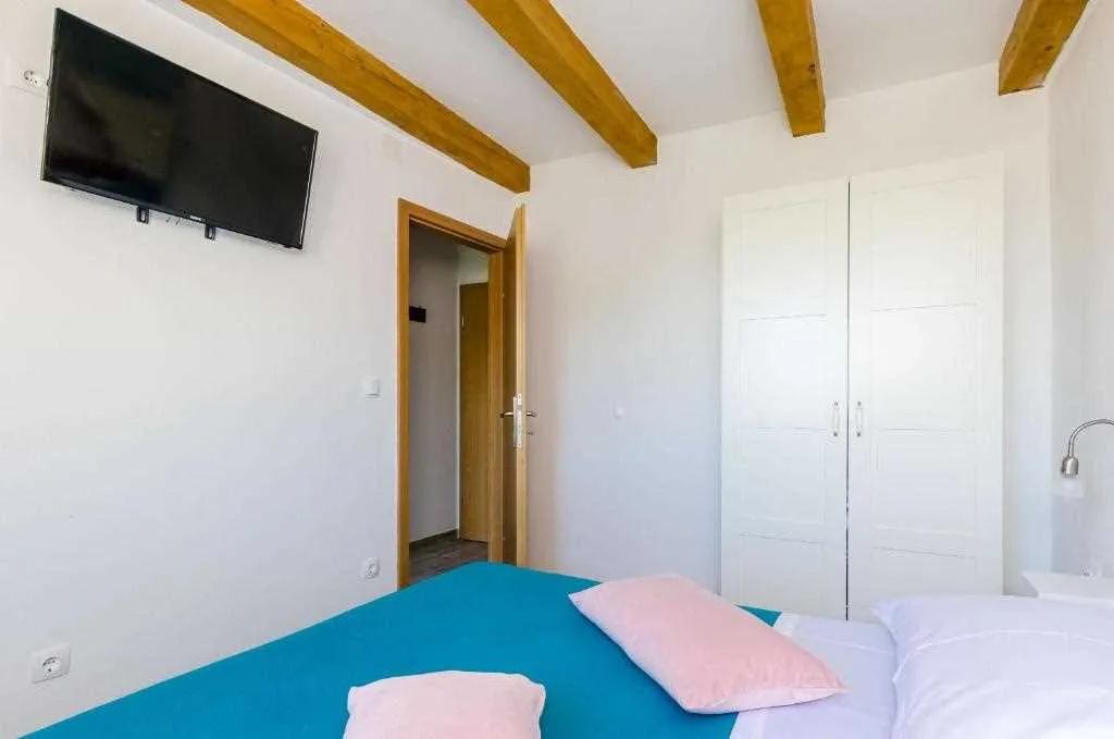 1-Bedroom Apartment in Maranovići for 4 Guests