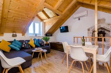 Apartment for 4 Guests in Maranovići, Croatia