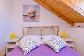 Apartment for 4 Guests in Maranovići, Croatia