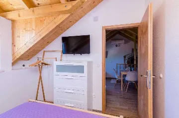 Apartment for 4 Guests in Maranovići, Croatia