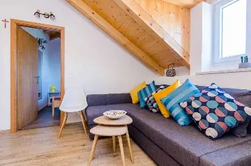 Apartment for 4 Guests in Maranovići, Croatia