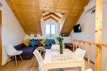 Apartment for 4 Guests in Maranovići, Croatia