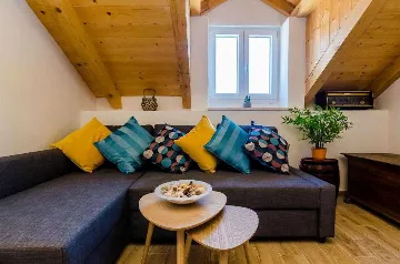 Apartment for 4 Guests in Maranovići, Croatia