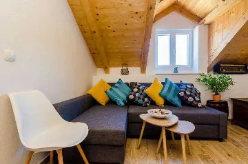 Apartment for 4 Guests in Maranovići, Croatia
