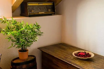 Apartment for 4 Guests in Maranovići, Croatia