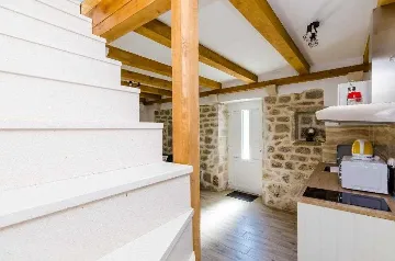 Apartment in Maranovići for Up to 4 Guests