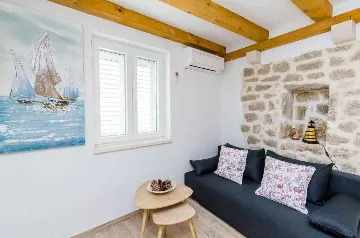 Apartment in Maranovići for Up to 4 Guests