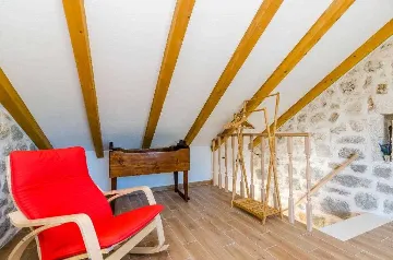 Apartment in Maranovići for Up to 4 Guests