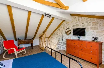 Apartment in Maranovići for Up to 4 Guests