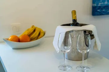 Poolside Apartment for 2 with Sea Views in Goveđari