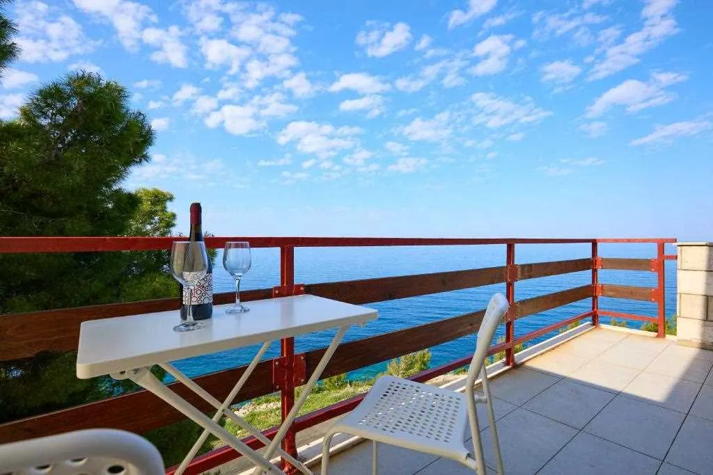 Apartment for 2 Guests with Balcony in Babino Polje