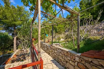 Apartment for 2 Guests with Balcony in Babino Polje