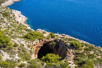 Apartment for 2 Guests with Balcony in Babino Polje