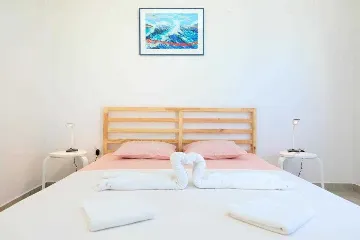 Apartment for 2 with Private Balcony in Babino Polje