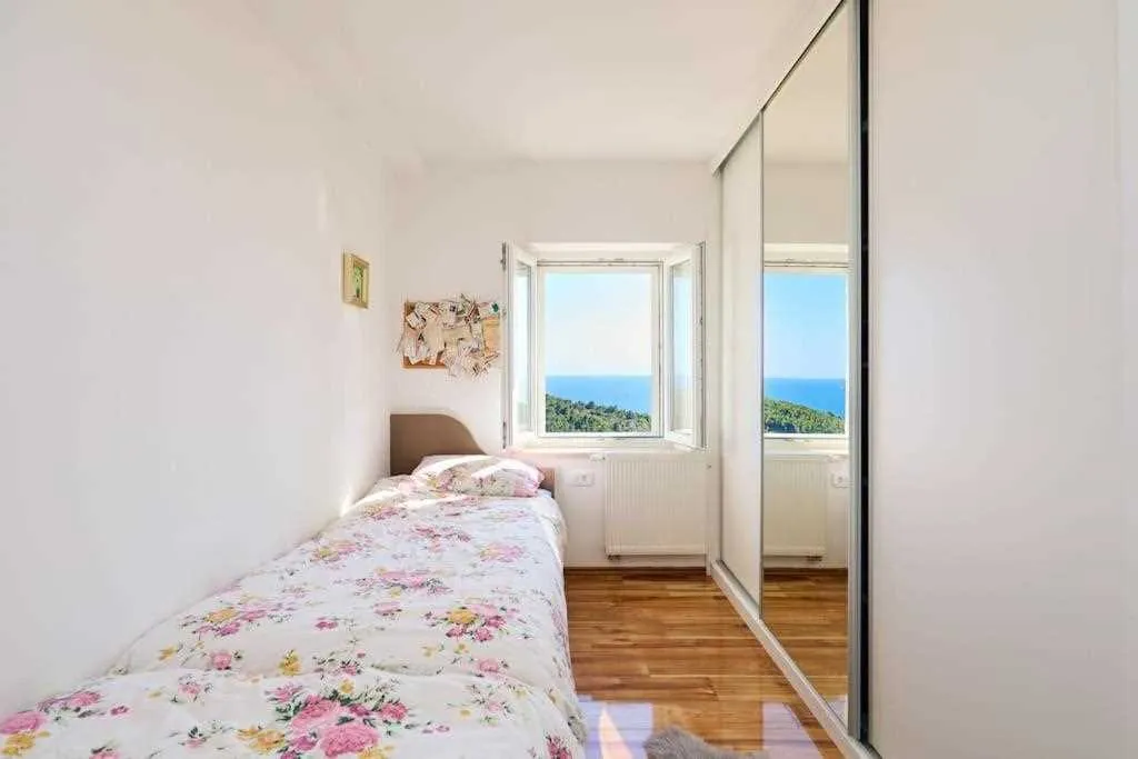 Babino Polje Apartment for Up to 5 Guests