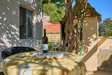 Babino Polje Apartment for Up to 5 Guests