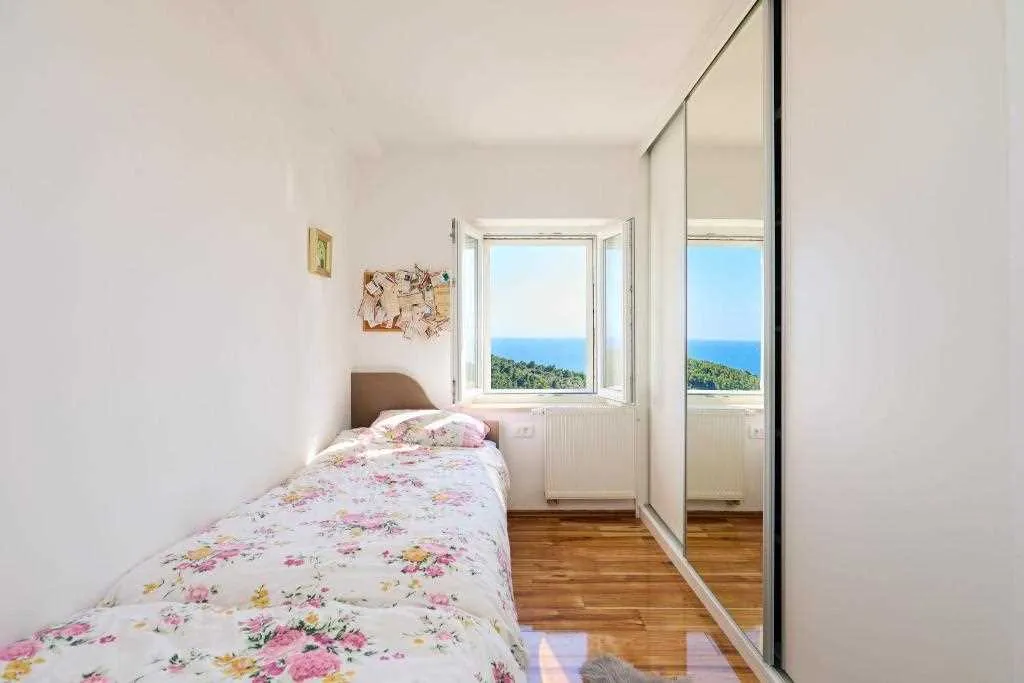 Babino Polje Apartment for Up to 5 Guests