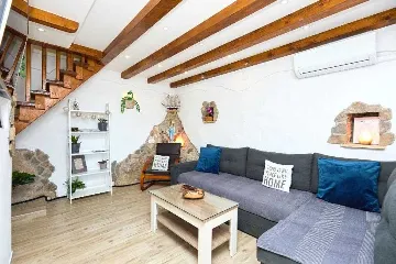 Country House for 4 Guests in Babino Polje