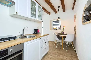 Country House for 4 Guests in Babino Polje