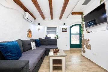 Country House for 4 Guests in Babino Polje