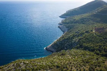 Tiny House Mobile Home in Babino Polje (Up to 5)