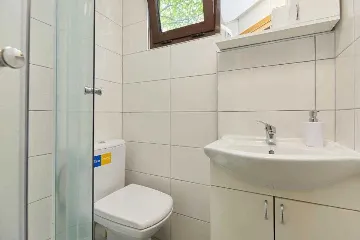 Tiny Mobile Home with Terrace in Babino Polje