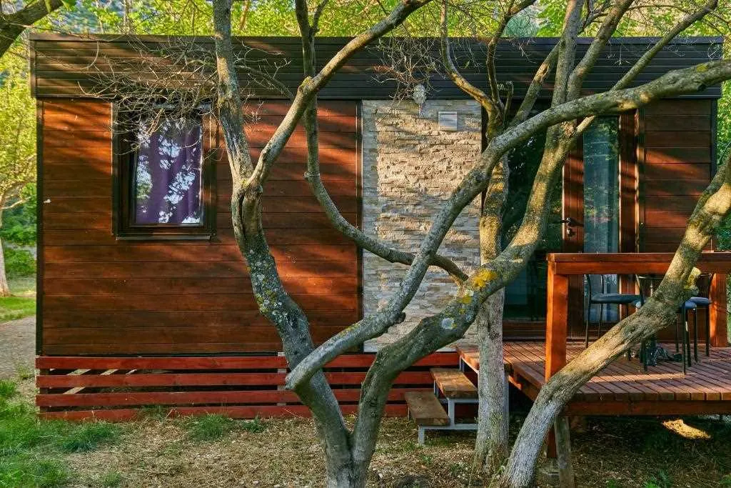 Tiny Mobile Home with Terrace in Babino Polje