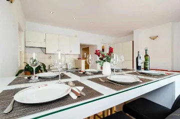 3-Bedroom Apartment with Private Pool in Babino Polje