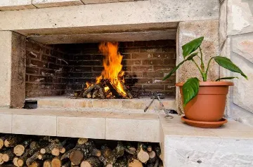 3-Bedroom Apartment with Private Pool in Babino Polje