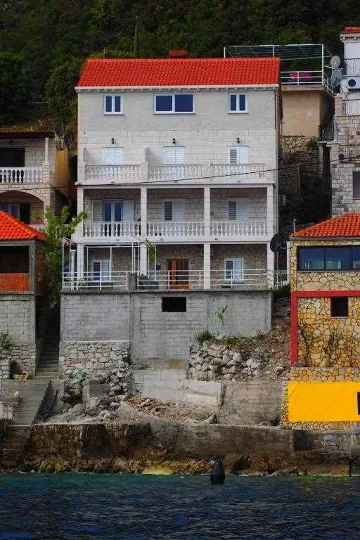 Babino Polje Apartment with Balcony for 4 Guests