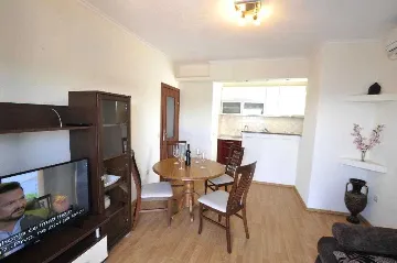 Babino Polje Apartment with Balcony for 4 Guests