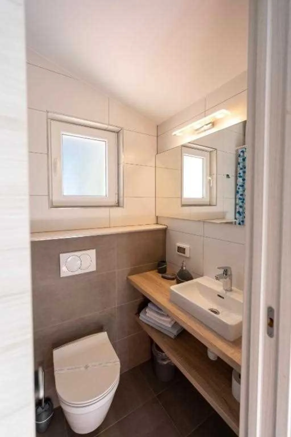 Two-Bedroom Beach House in Babino Polje