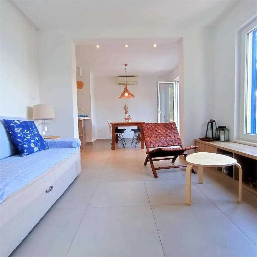 Two-Bedroom Beach House in Babino Polje