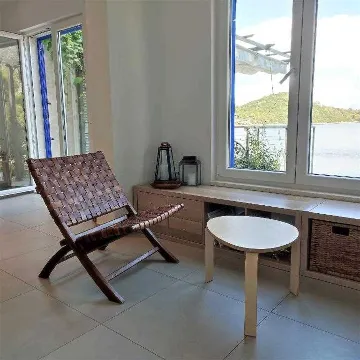 Two-Bedroom Beach House in Babino Polje