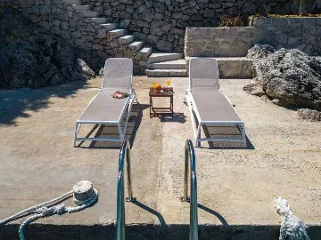 Two-Bedroom Beach House in Babino Polje