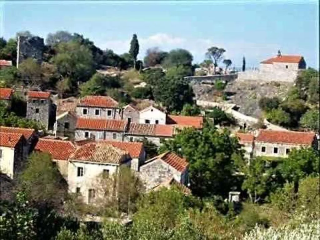 Country House in Prožura for Up to 5 Guests