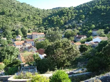 Country House in Prožura for Up to 5 Guests