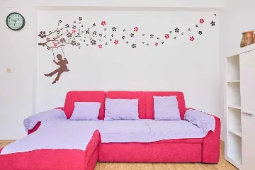 2-Bedroom Apartment with Sea-View Balcony in Prožura