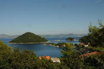 2-Bedroom Apartment with Sea-View Balcony in Prožura