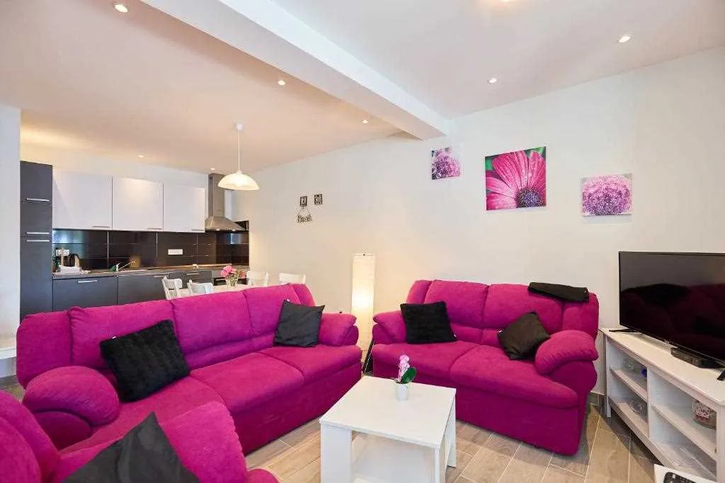 1-Bedroom Apartment in Prožura, Croatia (Sleeps 4)