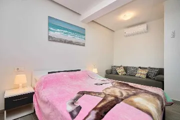 1-Bedroom Apartment in Prožura, Croatia (Sleeps 4)