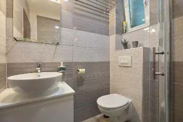 Apartment in Prožura with Sea-View Balcony