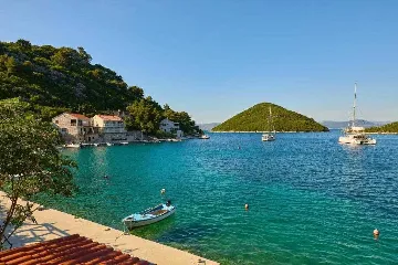 Apartment in Prožura with Sea-View Balcony