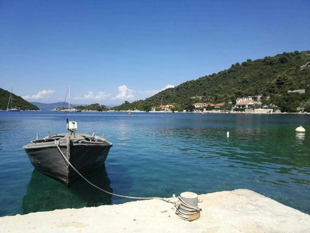 Apartment in Prožura with Sea-View Balcony
