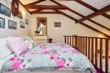 Prožura Duplex Apartment with Sea-View Balcony