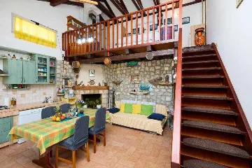 Prožura Duplex Apartment with Sea-View Balcony