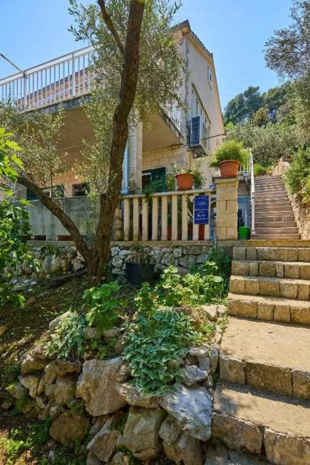 Prožura Duplex Apartment with Sea-View Balcony