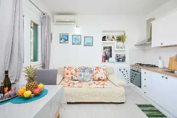 Prožura 1-Bedroom Apartment for 2 Guests