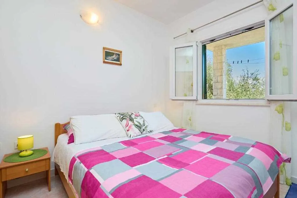 Prožura 1-Bedroom Apartment for 2 Guests