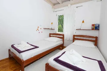 3-Bedroom Apartment in Prožura for 6 Guests